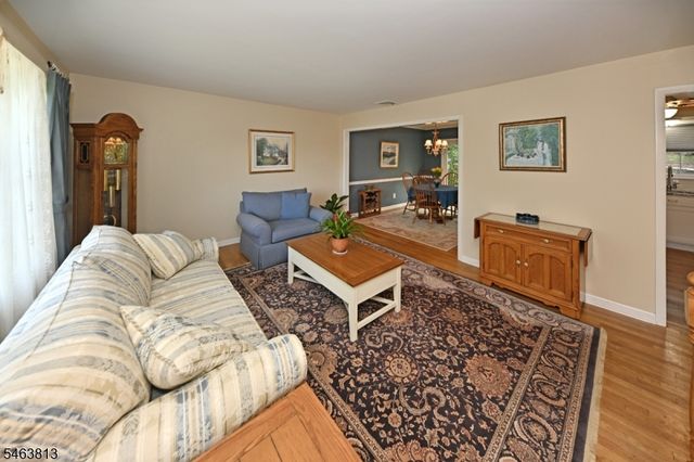 54 Walton Ave, Oakland Boro, NJ 07436