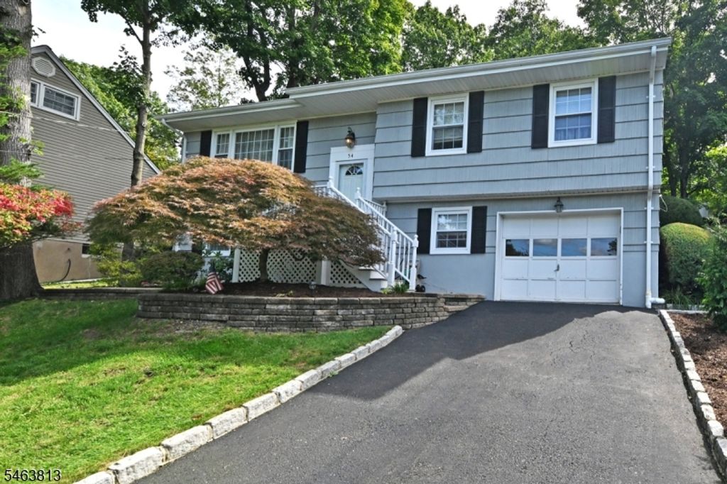 54 Walton Ave, Oakland Boro, NJ 07436 — photo 2