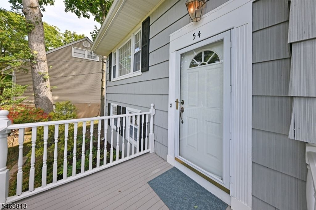 54 Walton Ave, Oakland Boro, NJ 07436 — photo 3