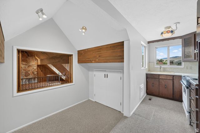 3664 S LAURELCREST DR, Salt Lake City, UT 84109