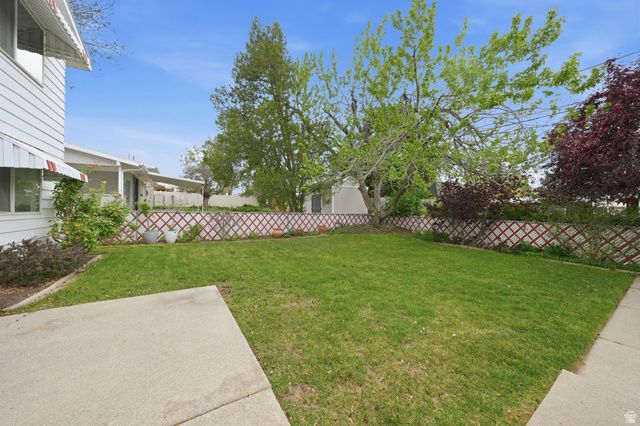 3664 S LAURELCREST DR, Salt Lake City, UT 84109