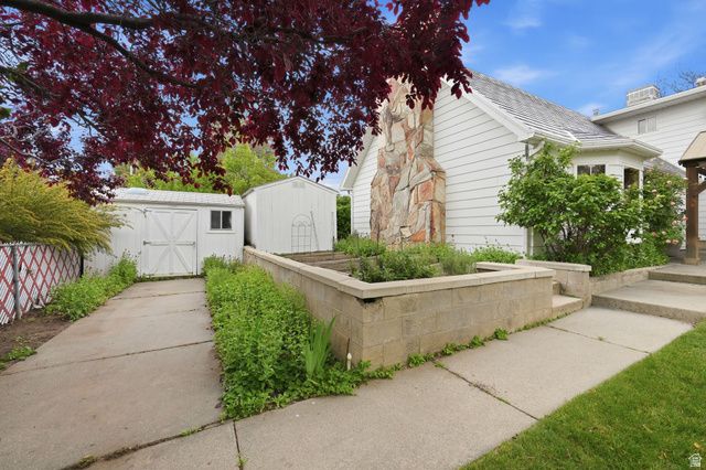 3664 S LAURELCREST DR, Salt Lake City, UT 84109