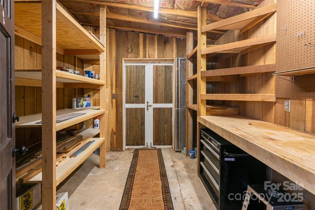 40 Jonestown Road, Asheville, NC 28804