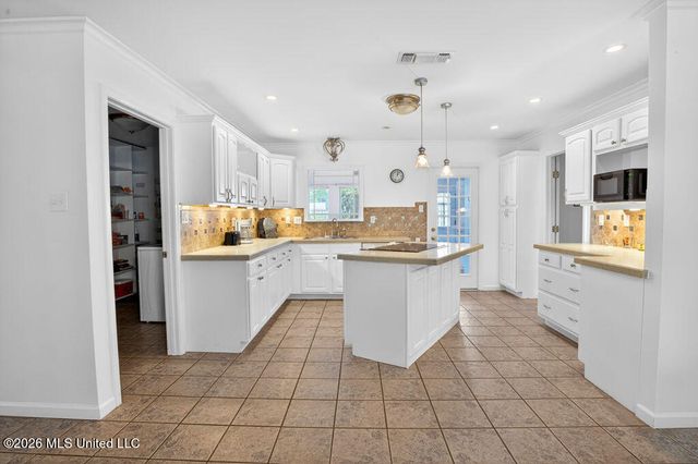 129 Pirate Avenue, Long Beach, MS 39560