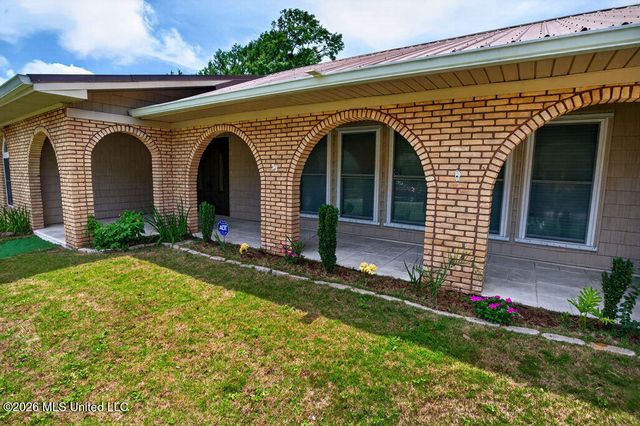 129 Pirate Avenue, Long Beach, MS 39560