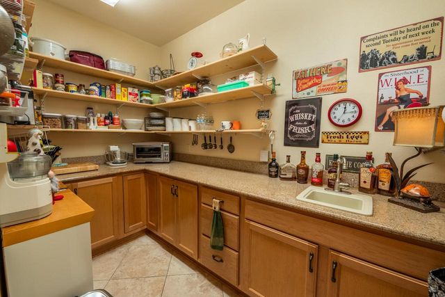 260 Glacial DRIVE, Slinger, WI 53086