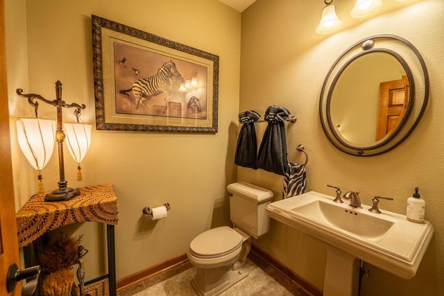 260 Glacial DRIVE, Slinger, WI 53086