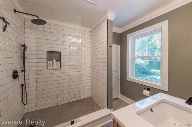 329 W Saint Clair Street, Romeo Village, MI 48065