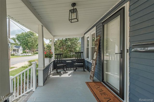 329 W Saint Clair Street, Romeo Village, MI 48065