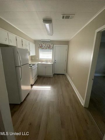 2219 31st Street, Gulfport, MS 39501