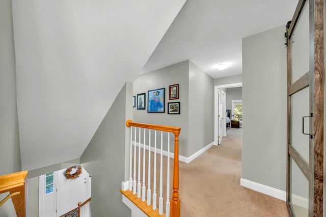 8 Stonewall Way, Newmarket, NH 03857
