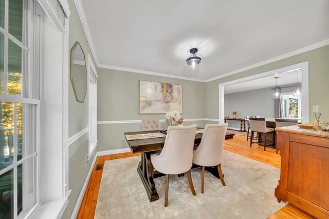 8 Stonewall Way, Newmarket, NH 03857