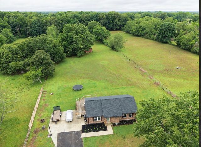 1046 Eastside Rd, Ashland City, TN 37015