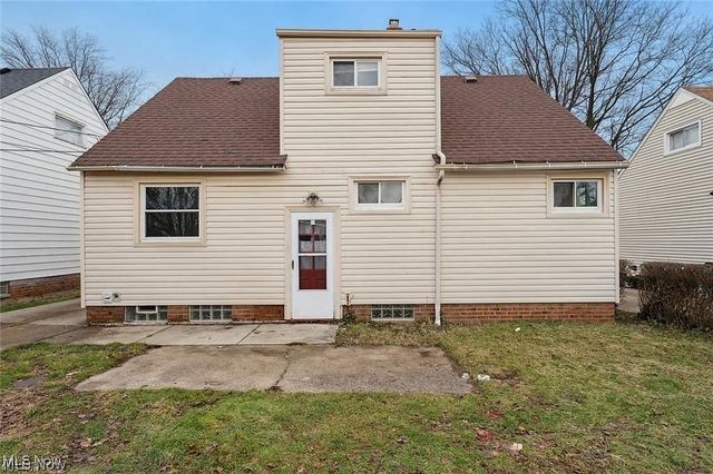 12214 Woodward Boulevard, Garfield Heights, OH 44125