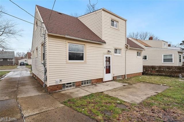 12214 Woodward Boulevard, Garfield Heights, OH 44125