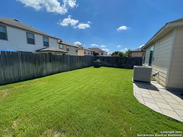 10210 Dixon Wood, San Antonio, TX 78245