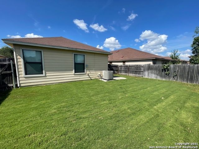 10210 Dixon Wood, San Antonio, TX 78245