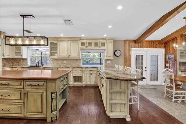 7332 Estrella Court, Boca Raton, FL 33433