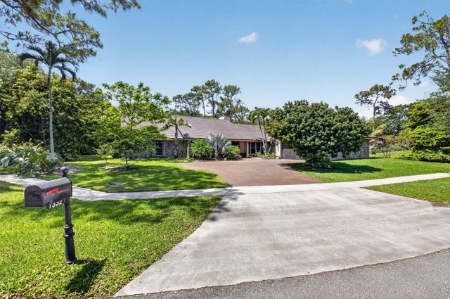 7332 Estrella Court, Boca Raton, FL 33433