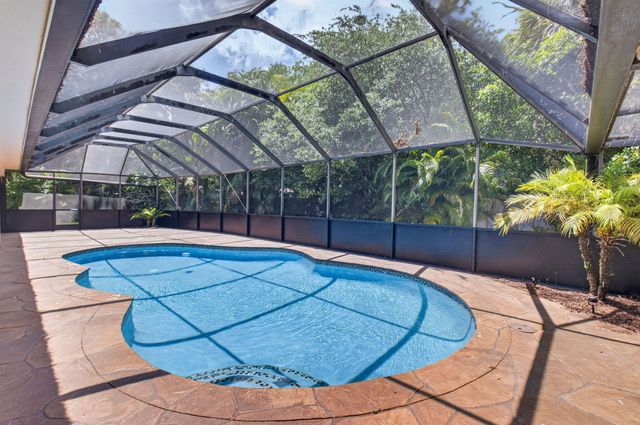 7332 Estrella Court, Boca Raton, FL 33433