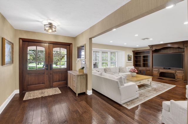 7332 Estrella Court, Boca Raton, FL 33433