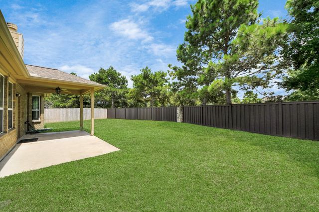 30041 Willow Walk Lane, Brookshire, TX 77423