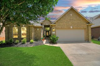 30041 Willow Walk Lane, Brookshire, TX 77423