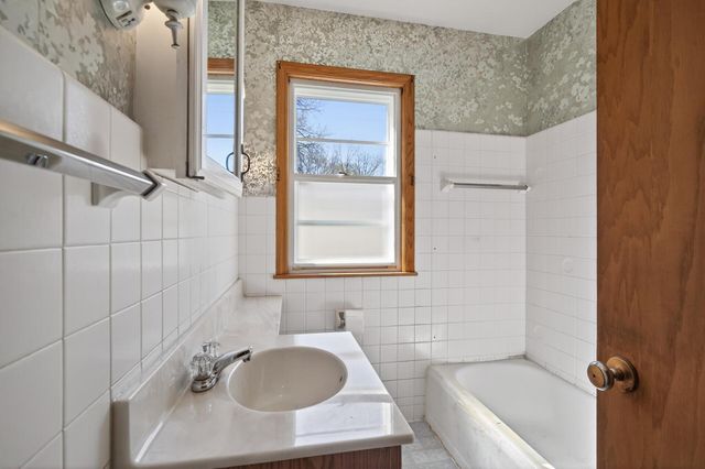 5153 Morgan Avenue N, Minneapolis, MN 55430