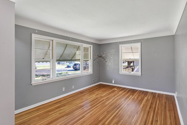 5153 Morgan Avenue N, Minneapolis, MN 55430