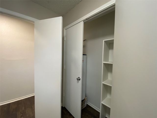 6706 Crestmont Court, Fort Worth, TX 76133