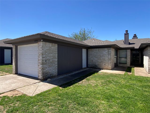 6706 Crestmont Court, Fort Worth, TX 76133
