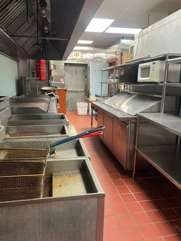 813-815 Main St, Leominster, MA 01453