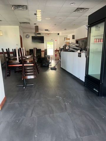 813-815 Main St, Leominster, MA 01453
