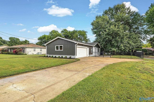 904 Chatterson Road SE, Huntsville, AL 35802