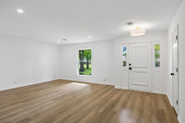 149 Boxwood Dr, Franklin, TN 37069