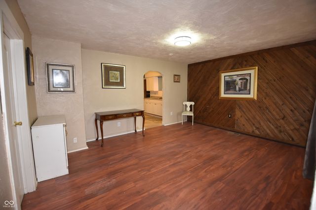 215 Eikenberry Street, Greenfield, IN 46140