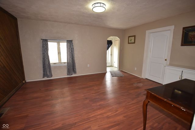 215 Eikenberry Street, Greenfield, IN 46140