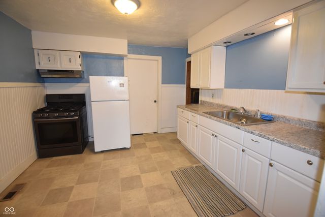 215 Eikenberry Street, Greenfield, IN 46140