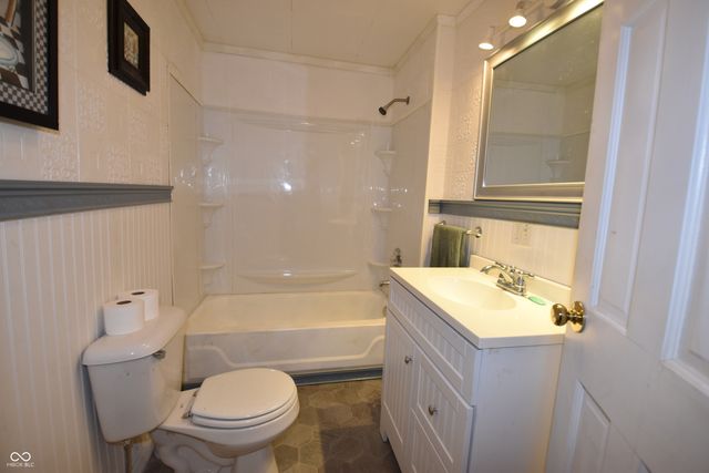 215 Eikenberry Street, Greenfield, IN 46140