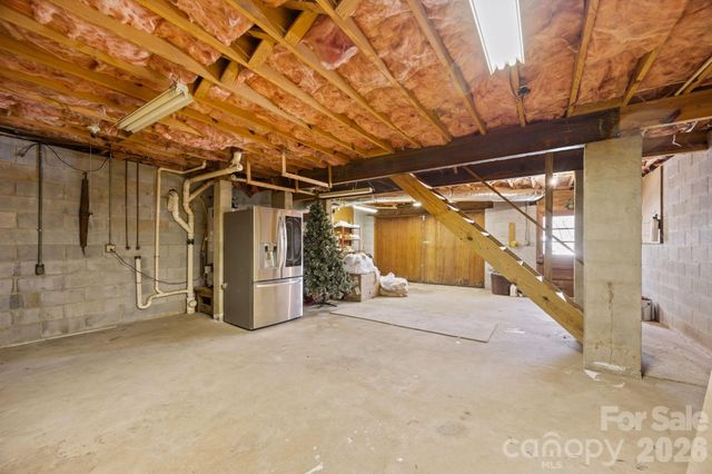 40 & 44 Chambers Drive, Weaverville, NC 28787