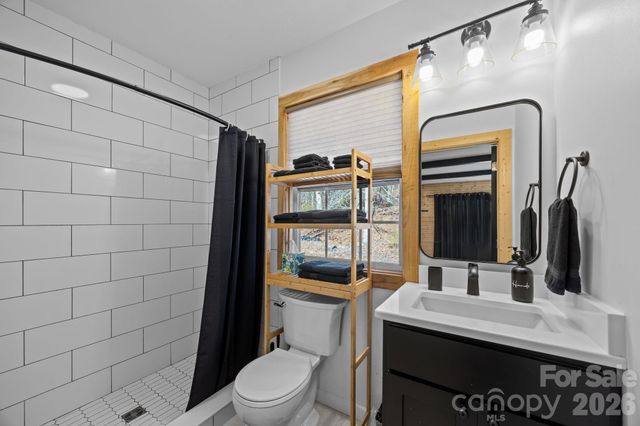 40 & 44 Chambers Drive, Weaverville, NC 28787