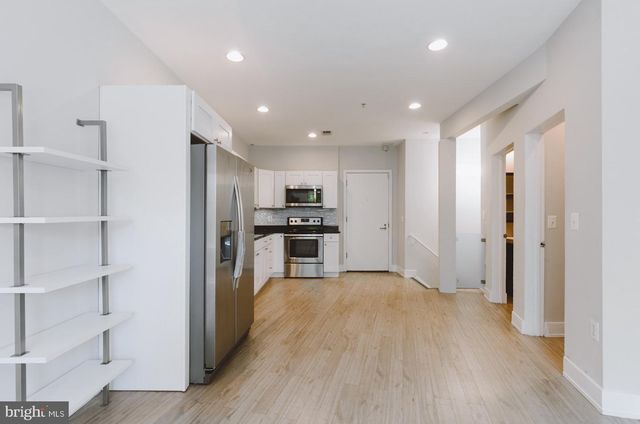 1735 CLARENDON BLVD, Arlington, VA 22209