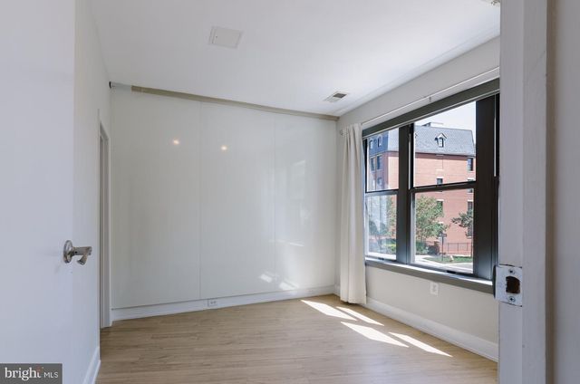 1735 CLARENDON BLVD, Arlington, VA 22209