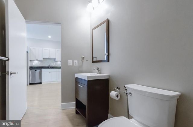1735 CLARENDON BLVD, Arlington, VA 22209