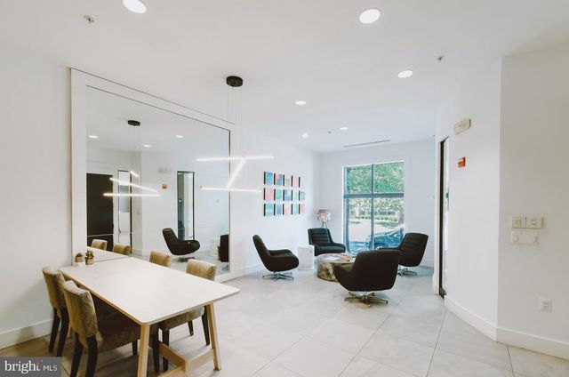 1735 CLARENDON BLVD, Arlington, VA 22209