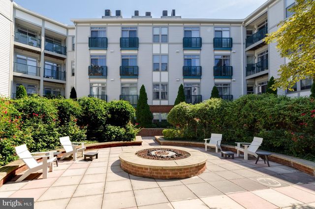 1735 CLARENDON BLVD, Arlington, VA 22209