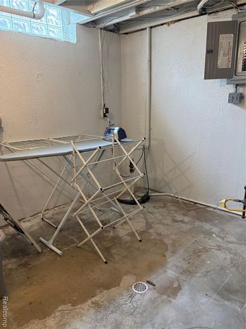 47825 N Chrys Road, Macomb, MI 48044