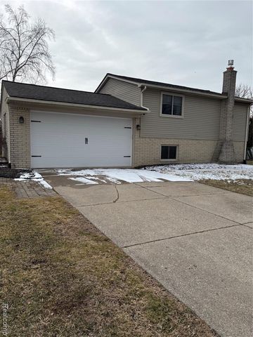 47825 N Chrys Road, Macomb, MI 48044