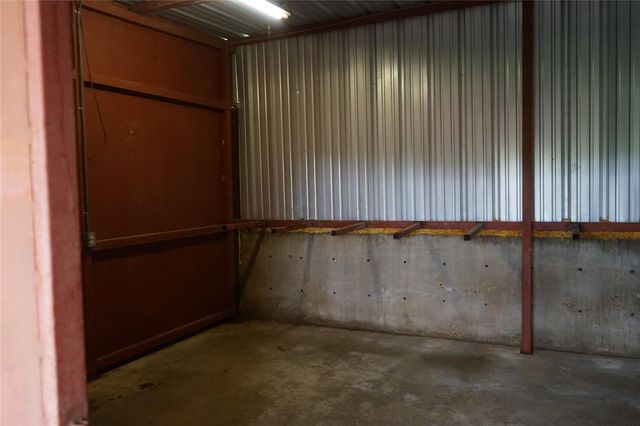 1454 Red Town RD, Elgin, TX 78621