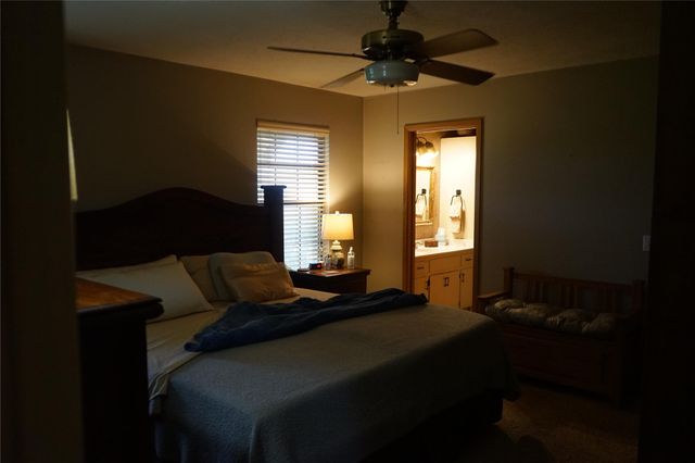 1454 Red Town RD, Elgin, TX 78621